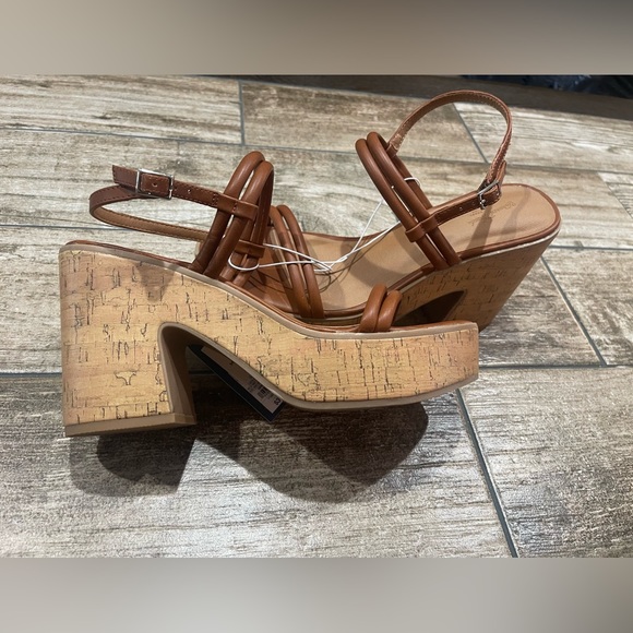 Universal Thread Shoes Women's Alva Platform Heels NWT Brown Size 11 - Picture 6 of 8